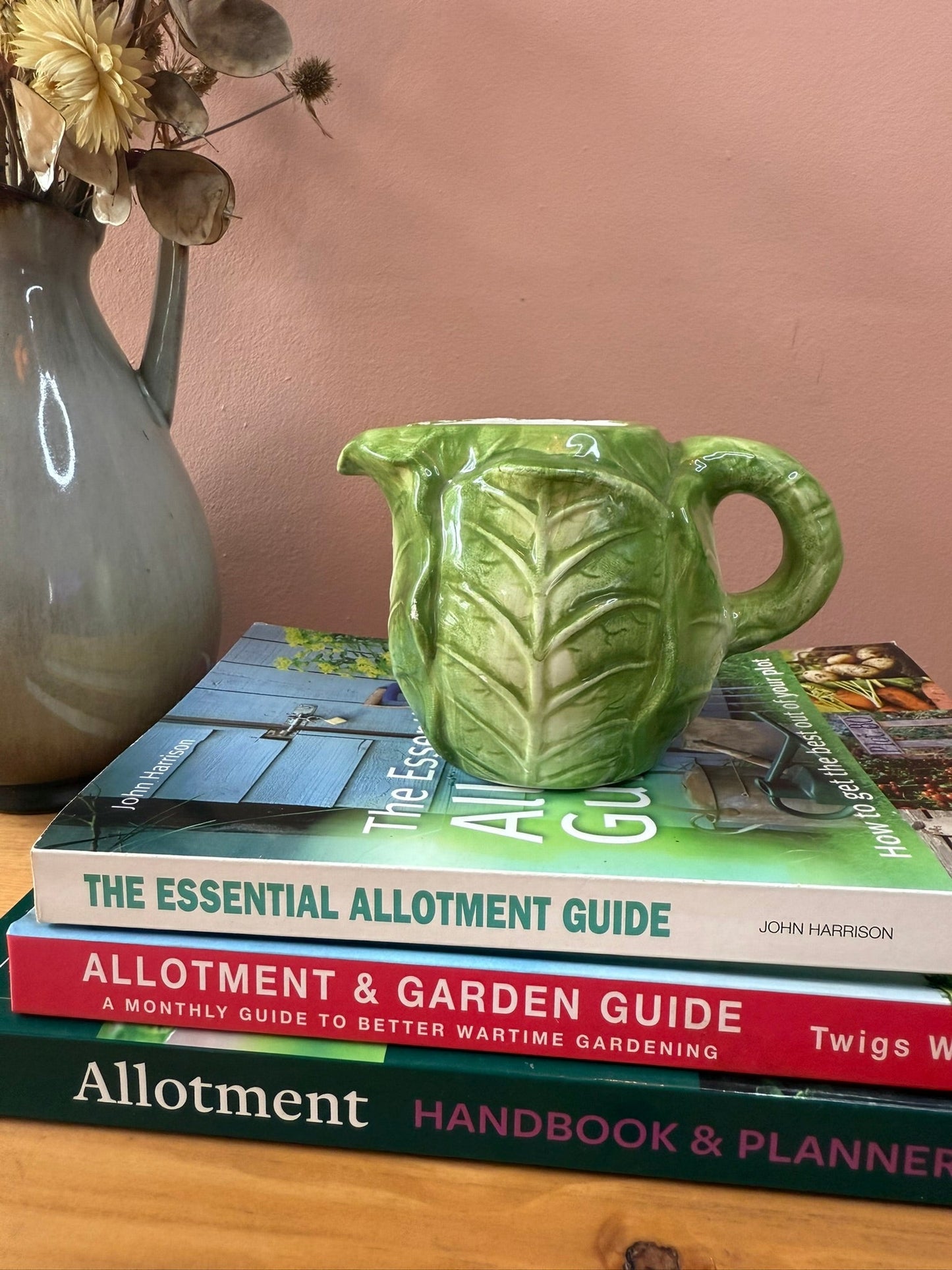 Cabbage Leaf Milk and Sugar Set