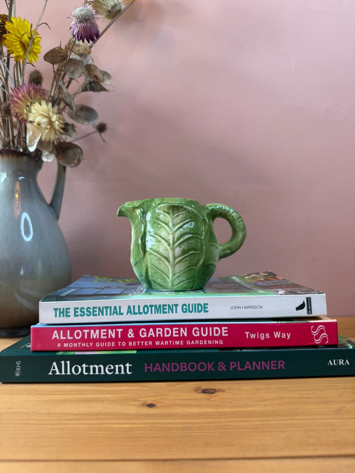 Cabbage Leaf Milk and Sugar Set